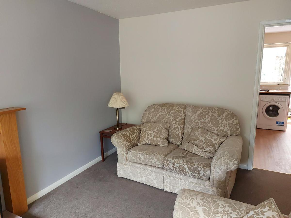 Tranquil Northampton Retreat Blisworth